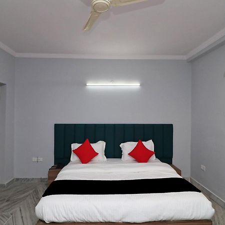 Super Capital O Esscon House Near Payal Cinema Hotel Gurgaon Exterior photo
